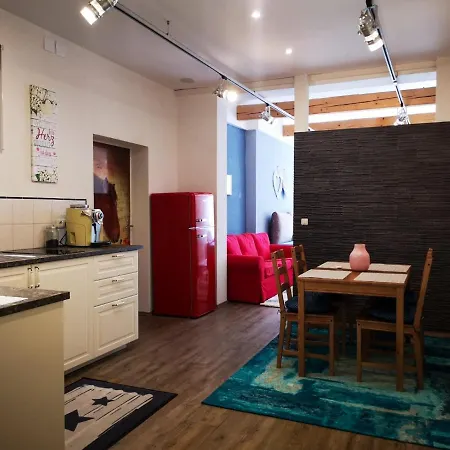 Millenium 2 Apartamento *